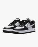 NIKE AIR FORCE 1'07 PANDA