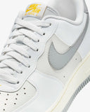 NIKE AIR FORCE 1'07
