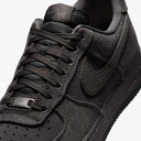 Nike Air Force 1 '07 LV8 Denim detal
