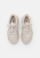 ADIDAS OZWEEGO