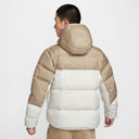 NIKE SPORTSWEAR STORM-FIT WINDRUNNER BEŻOWA KURTKA PUCHOWA